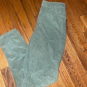 Green cordorouy mom jeans